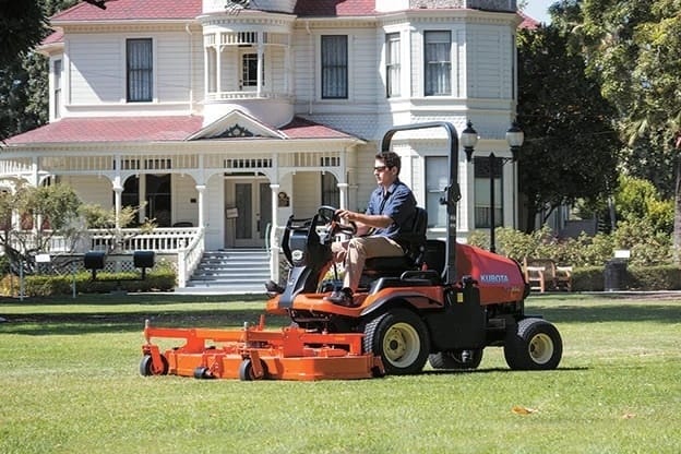 Kubota F2690 Front Mount Lawn Mower